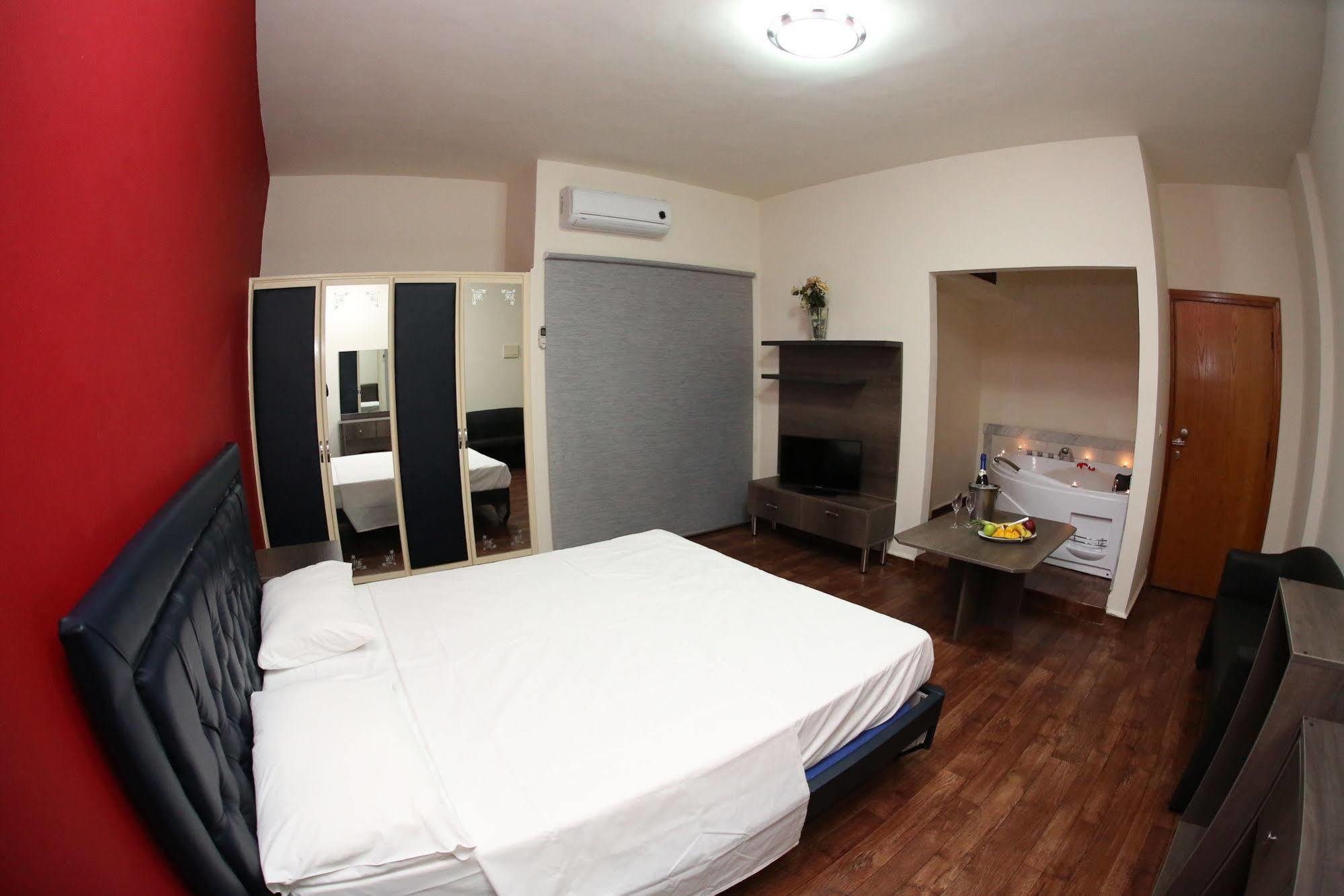 Vista Del Mar Hotel Jounieh Eksteriør bilde
